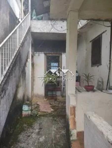 Casa à venda com 2 quartos, 200m² - Foto 10