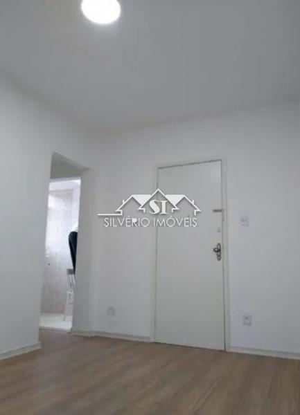 Casa à venda com 2 quartos, 200m² - Foto 16