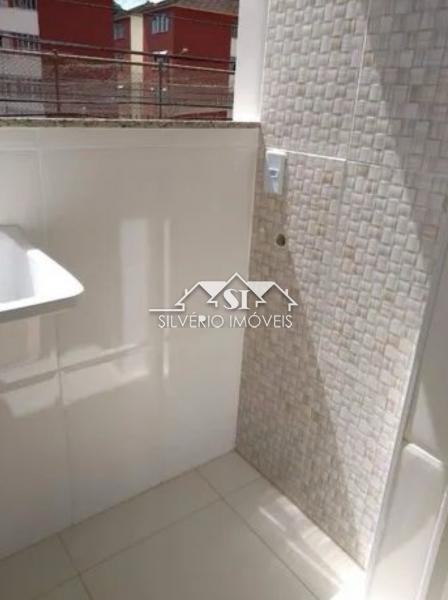 Casa à venda com 2 quartos, 200m² - Foto 17