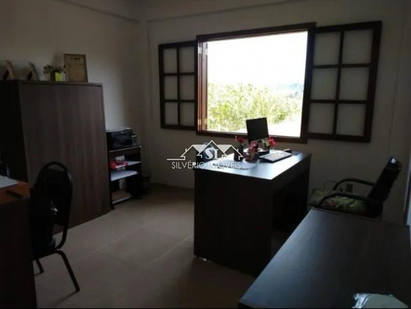 Casa à venda com 3 quartos, 620m² - Foto 15