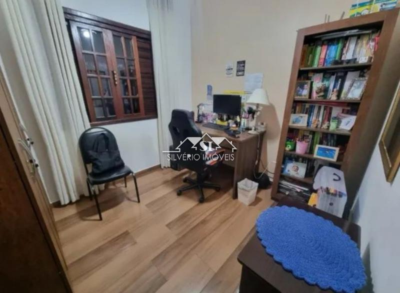 Casa à venda com 3 quartos, 620m² - Foto 11