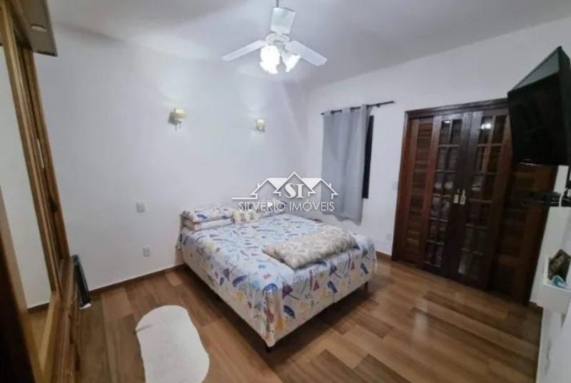 Casa à venda com 3 quartos, 620m² - Foto 12