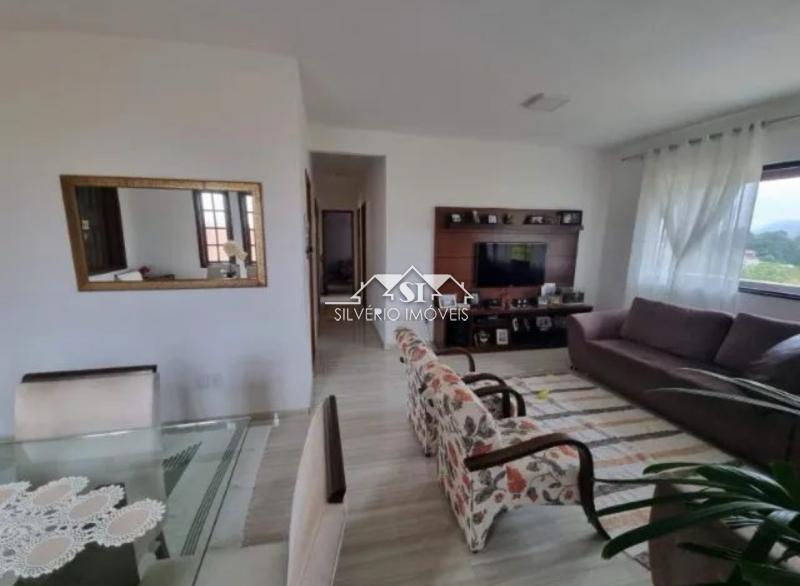 Casa à venda com 3 quartos, 620m² - Foto 13