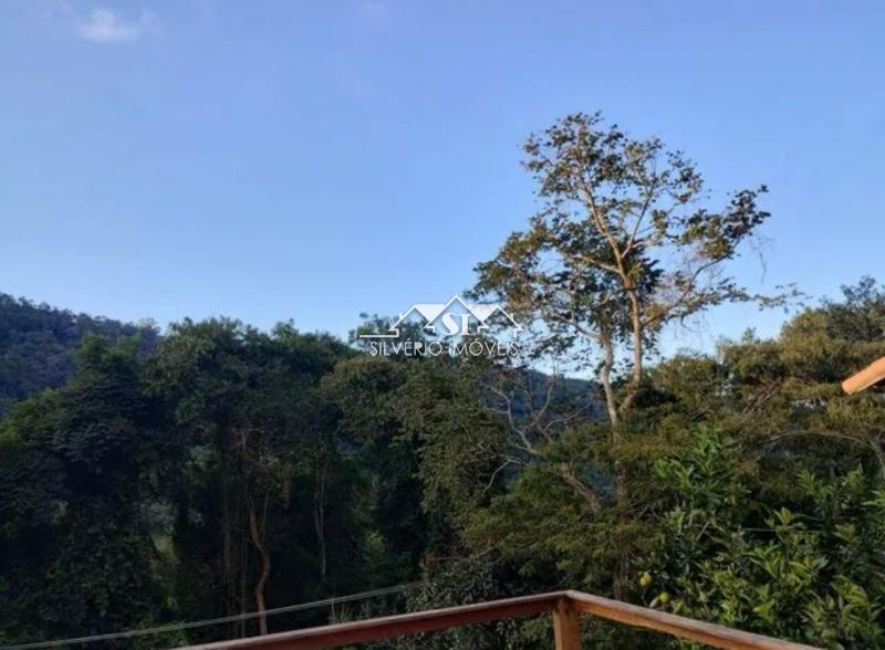 Casa à venda com 2 quartos, 130m² - Foto 3