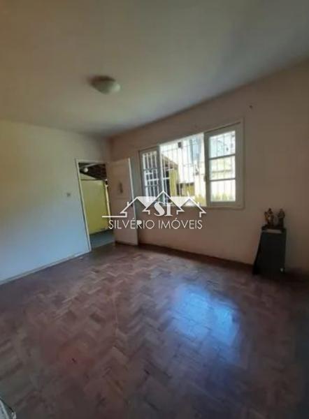 Casa à venda com 6 quartos, 250m² - Foto 15