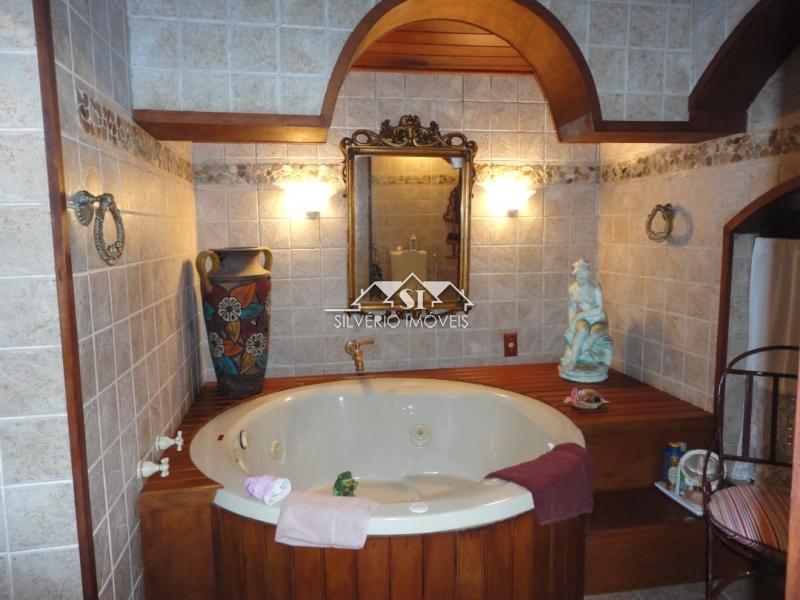 Casa à venda com 9 quartos, 500m² - Foto 8