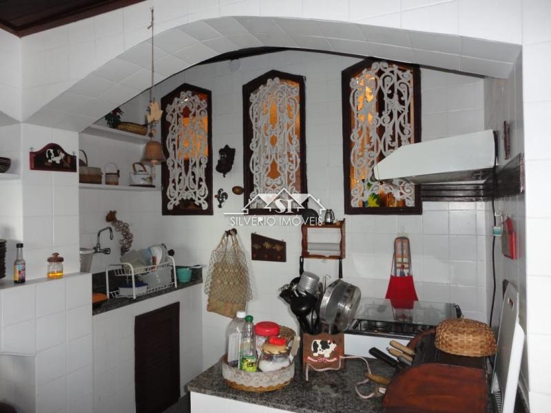 Casa à venda com 9 quartos, 500m² - Foto 16