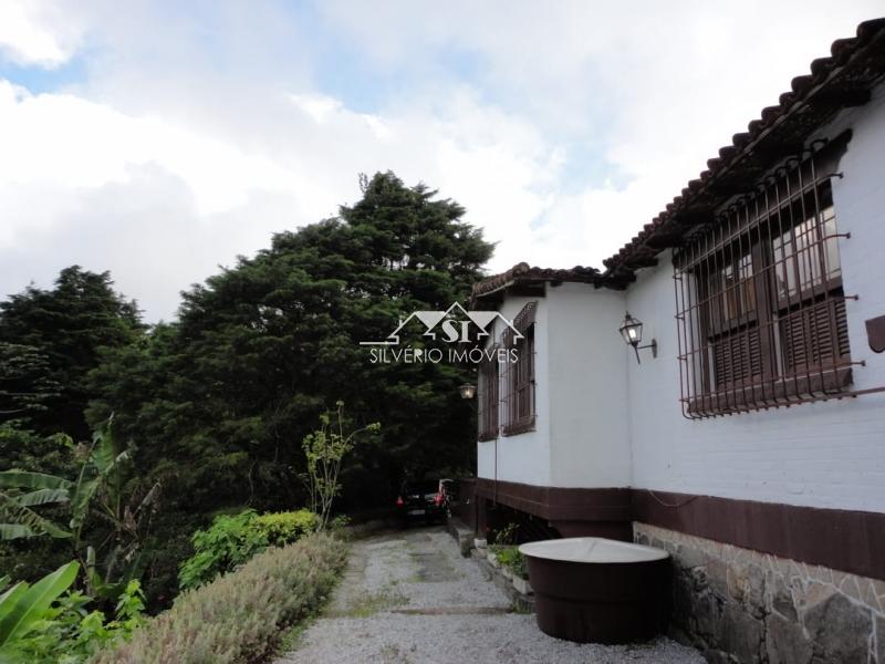 Casa à venda com 9 quartos, 500m² - Foto 5