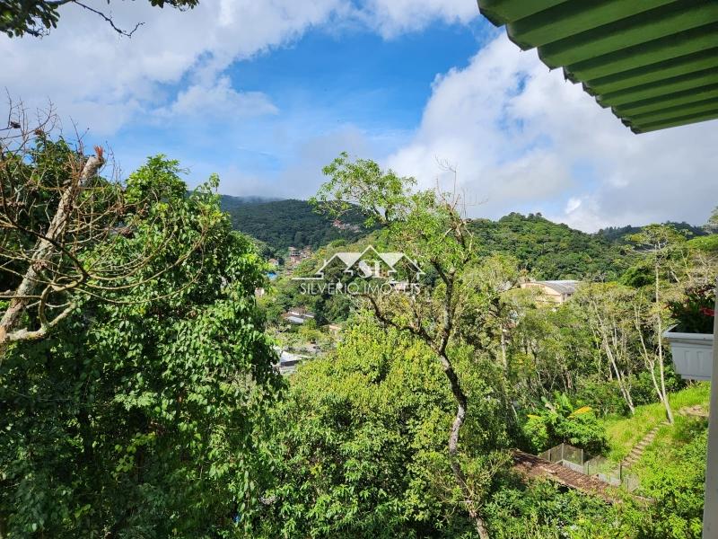 Casa à venda com 3 quartos, 114m² - Foto 6