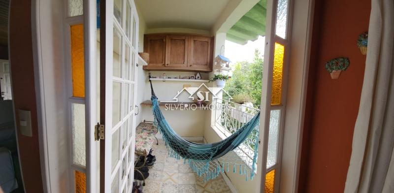 Casa à venda com 3 quartos, 114m² - Foto 8