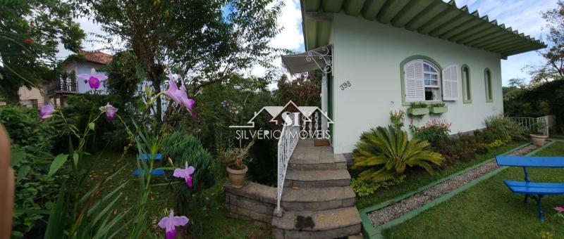 Casa à venda com 3 quartos, 114m² - Foto 4