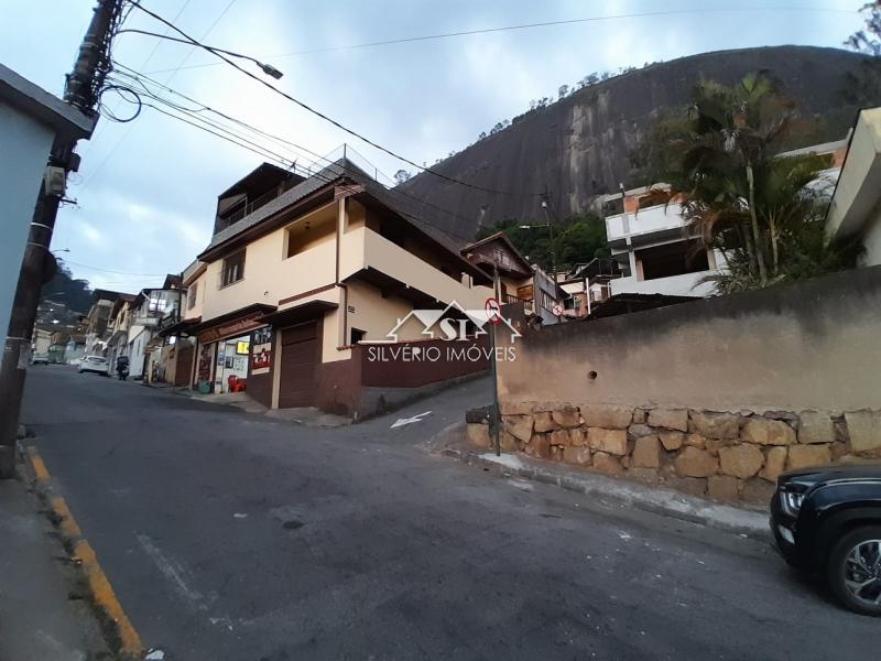 Terreno Residencial à venda em Itamarati, Petrópolis - RJ - Foto 1