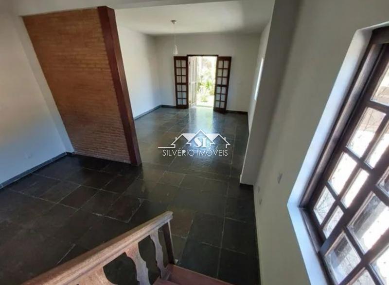 Casa à venda com 3 quartos, 165m² - Foto 4