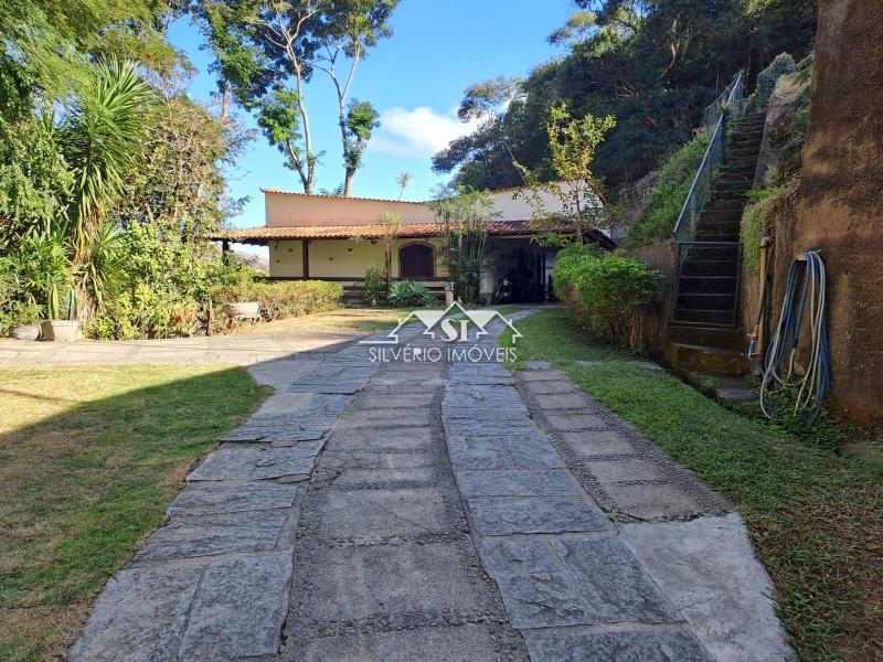 Chácara à venda com 5 quartos, 130m² - Foto 2