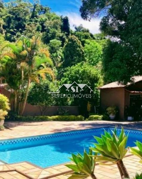 Casa à venda com 6 quartos, 862m² - Foto 3