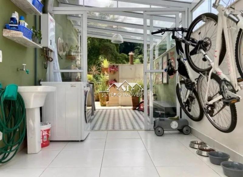 Casa à venda com 2 quartos, 150m² - Foto 6