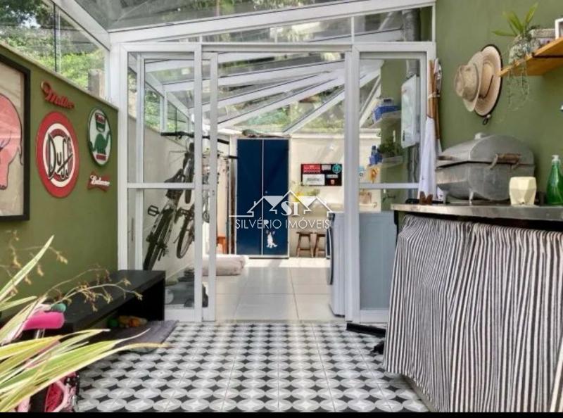 Casa à venda com 2 quartos, 150m² - Foto 7