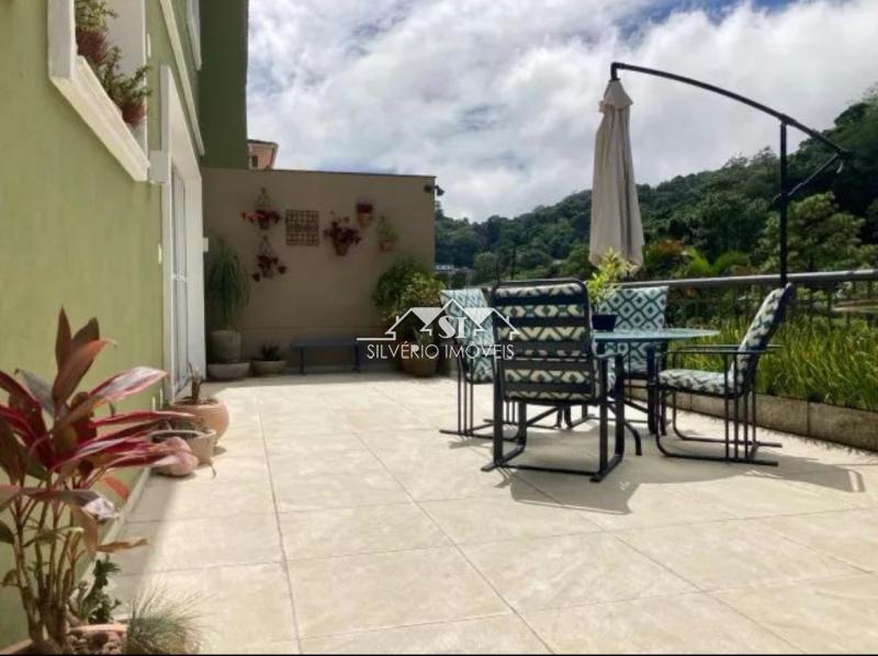 Casa à venda com 2 quartos, 150m² - Foto 13