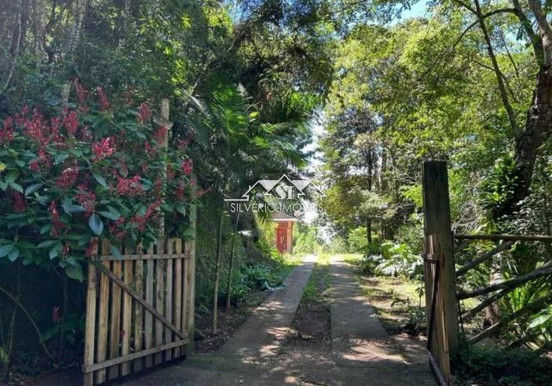 Casa à venda com 2 quartos, 130m² - Foto 12
