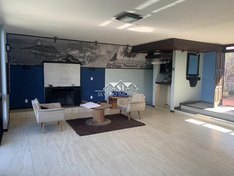 Casa à venda com 4 quartos, 270m² - Foto 17