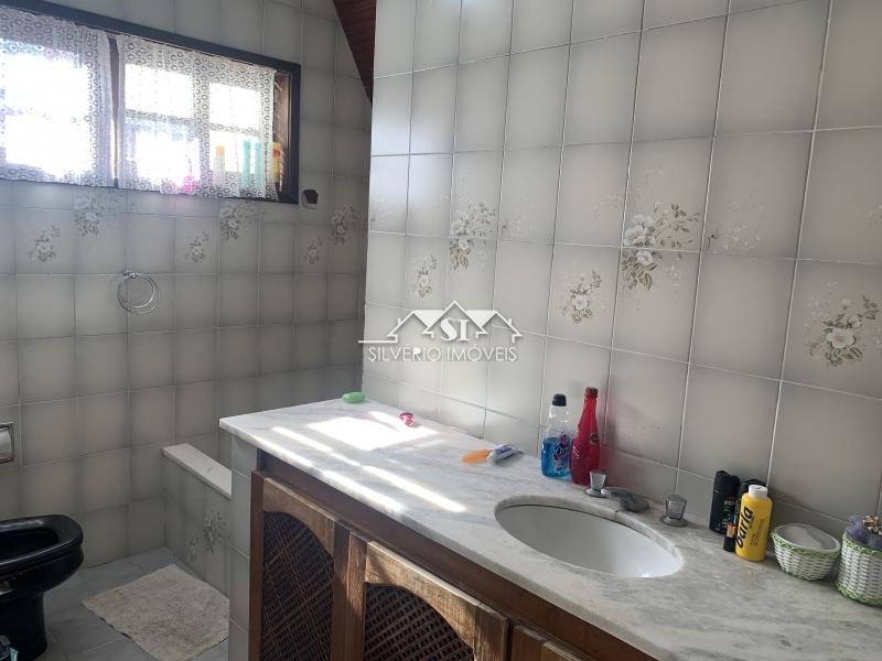 Casa à venda com 4 quartos, 270m² - Foto 27