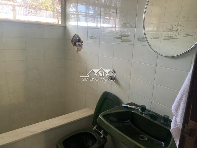 Casa à venda com 4 quartos, 270m² - Foto 31
