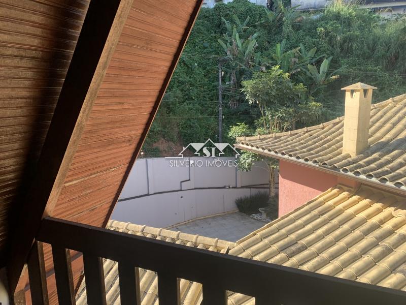 Casa à venda com 4 quartos, 270m² - Foto 35