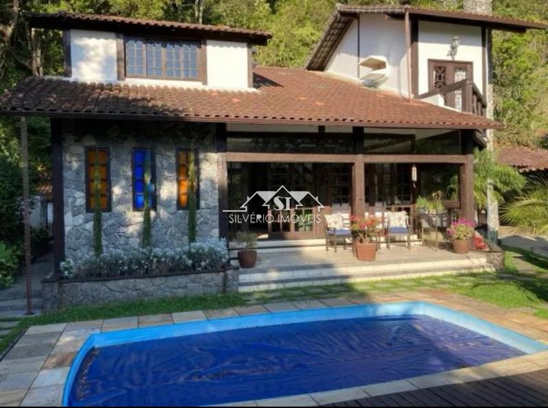 Casa em Taquara - Petrópolis/RJ  - 4 Quartos