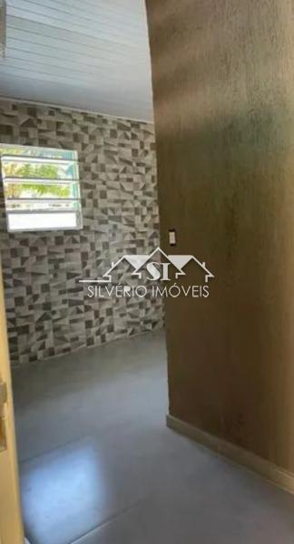 Casa à venda com 2 quartos, 70m² - Foto 10