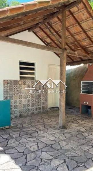 Casa à venda com 2 quartos, 70m² - Foto 11