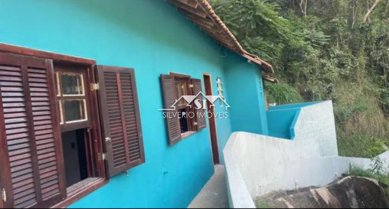 Casa à venda com 2 quartos, 70m² - Foto 14