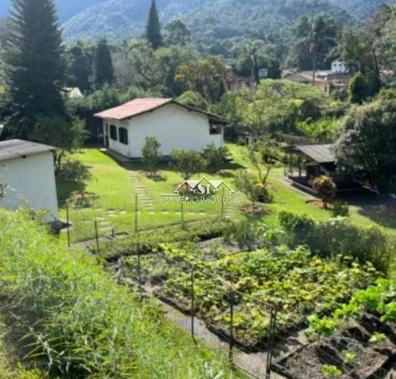 Chácara à venda com 5 quartos, 450m² - Foto 2