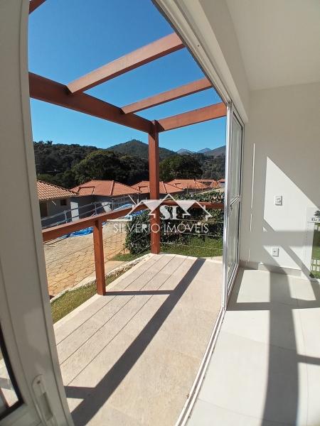 Casa à venda com 3 quartos, 195m² - Foto 11