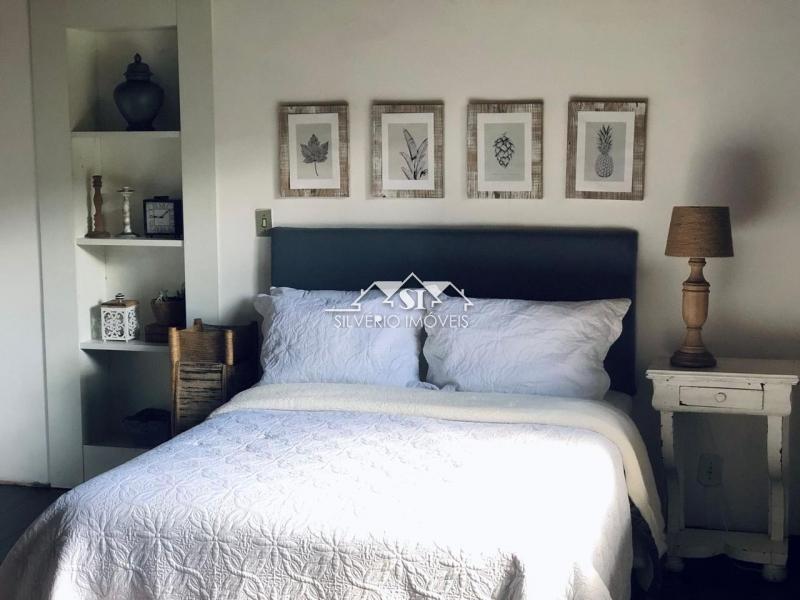 Casa à venda com 9 quartos, 650m² - Foto 18