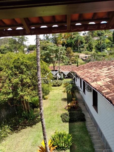 Casa à venda com 9 quartos, 650m² - Foto 25