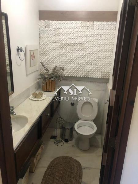 Casa à venda com 9 quartos, 650m² - Foto 29