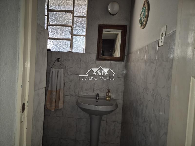 Casa à venda com 3 quartos, 70m² - Foto 17