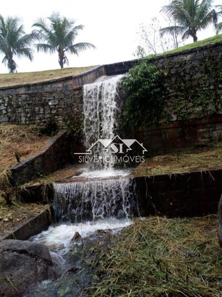 Fazenda à venda com 2 quartos, 856m² - Foto 3