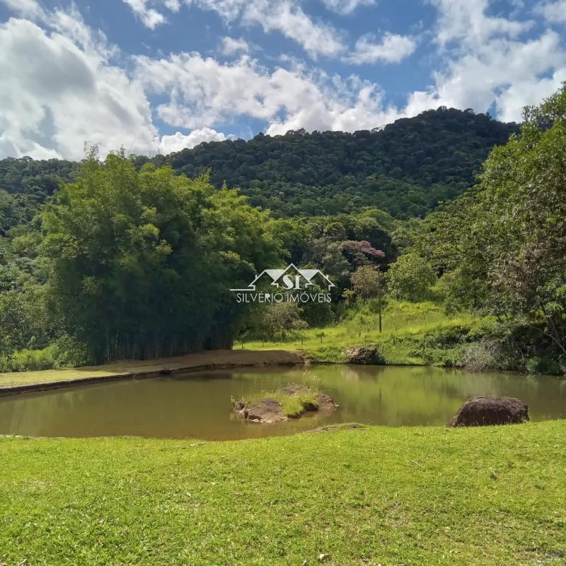 Fazenda à venda com 2 quartos, 856m² - Foto 8
