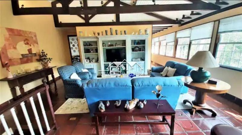 Casa à venda com 4 quartos, 300m² - Foto 20