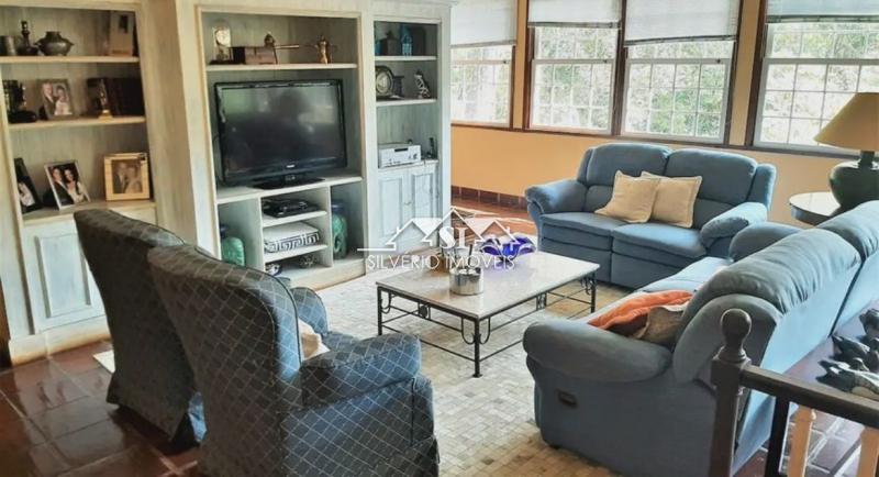 Casa à venda com 4 quartos, 300m² - Foto 23