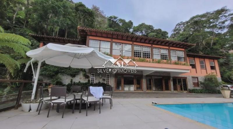Casa em Corrêas - Petrópolis/RJ  - 4 Quartos