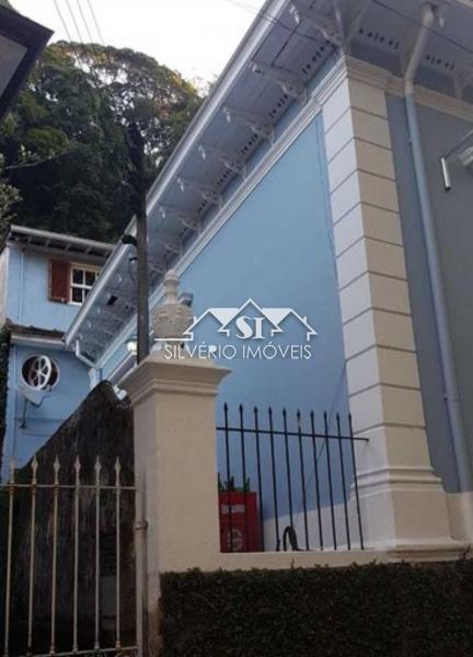 Casa à venda e aluguel com 6 quartos, 320m² - Foto 15