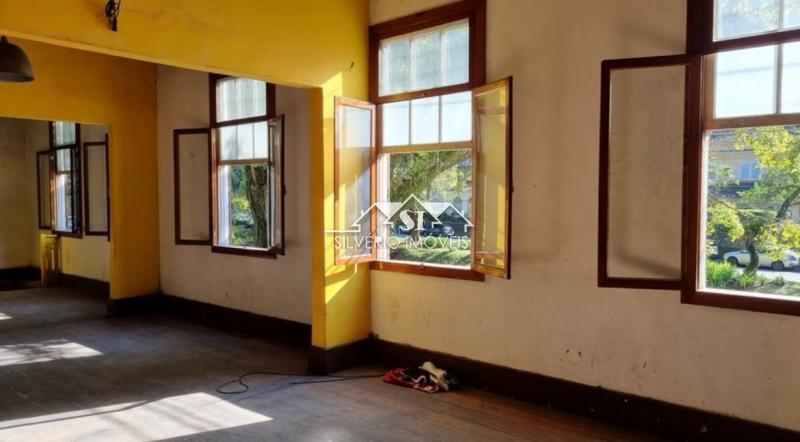 Casa à venda e aluguel com 6 quartos, 320m² - Foto 22