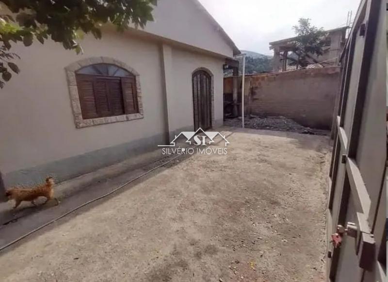 Casa à venda em Carangola, Petrópolis - RJ - Foto 2