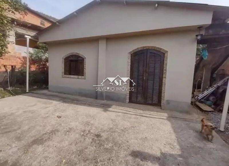 Casa em Carangola - Petrópolis/RJ  - 3 Quartos