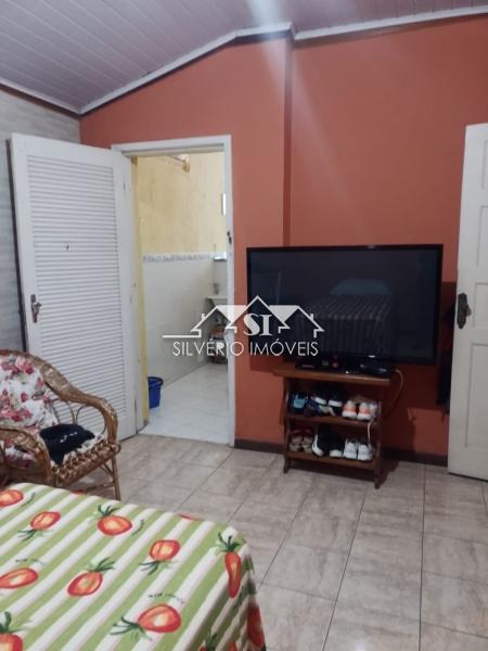 Casa à venda com 5 quartos, 340m² - Foto 9