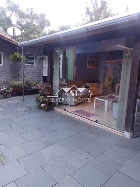 Casa à venda com 5 quartos, 340m² - Foto 13