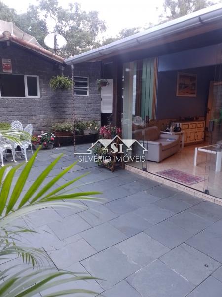 Casa à venda com 5 quartos, 340m² - Foto 14