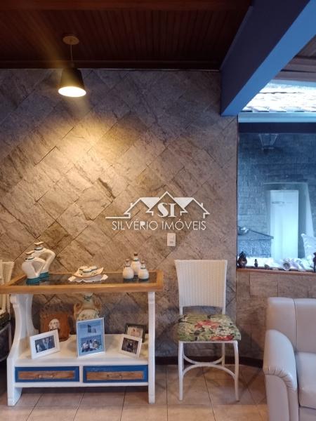 Casa à venda com 5 quartos, 340m² - Foto 18